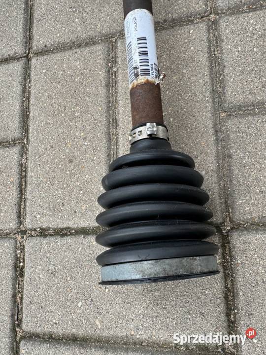 Półoś lewa krótka Fiesta MK7 125 8V513B437AAA