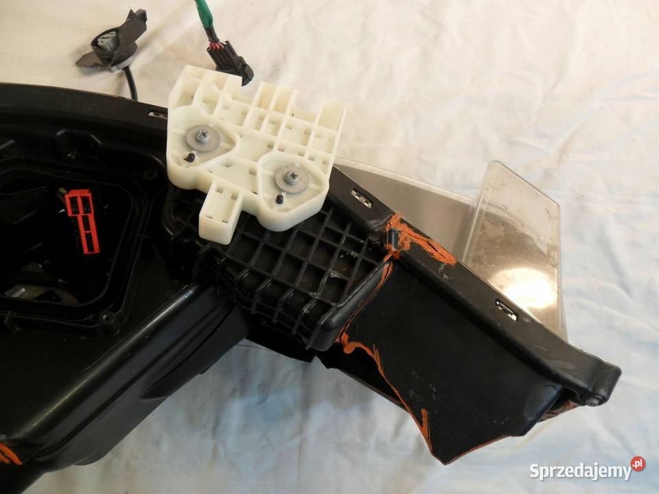 LAMPA PRAWA PRZÓD NOWA NISSAN LEAF Nowy Tomyśl