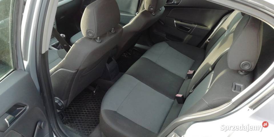 Opel Astra Benzyna LPG OC przegląd do 012026 Wrocław sprzedam