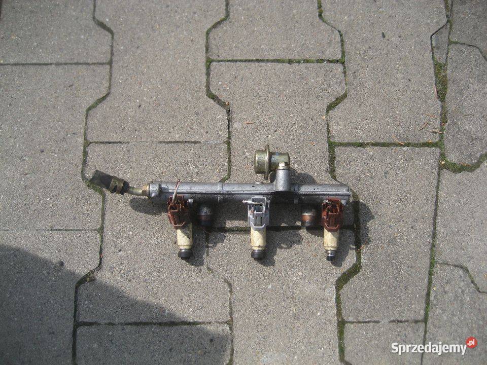 daihatsu sirion 10 benzyna 0205r listwa Rakoniewice