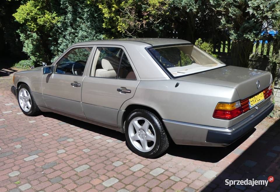 W124 świetny stan 10 lat w jednych rękach zero Radomsko sprzedam