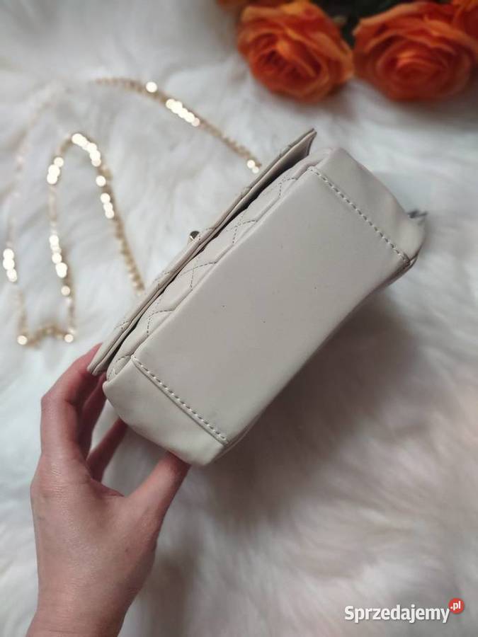 Torebka crossbody z łańcuszkiem MOHITO Olkusz