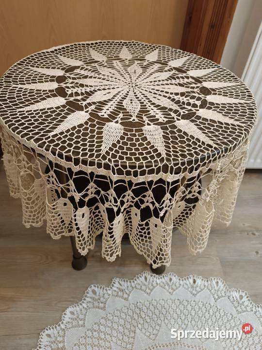 Duże serwety małe obrusy ręcznie robione małopolskie Gorlice