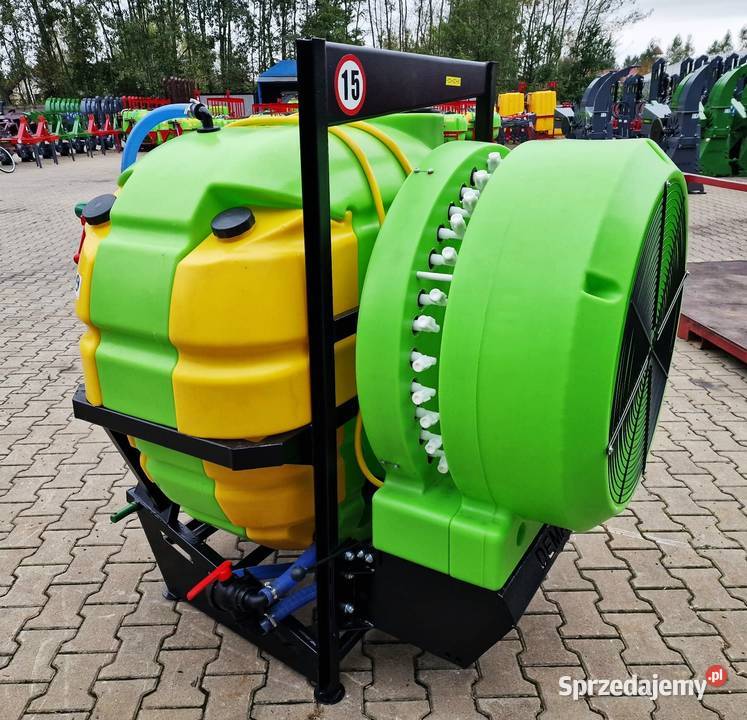 Opryskiwacz sadowniczy zawieszany 400 litrów do nieuszkodzony sprzedam