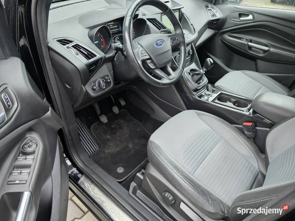 Ford Kuga 4x420LIFTkamera cofanianawigacjaniski nieuszkodzony