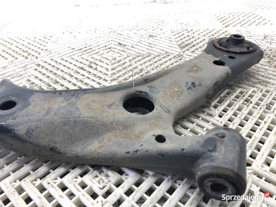 WAHACZ PRAWY PRZÓD TOYOTA COROLLA E21 Hatchback