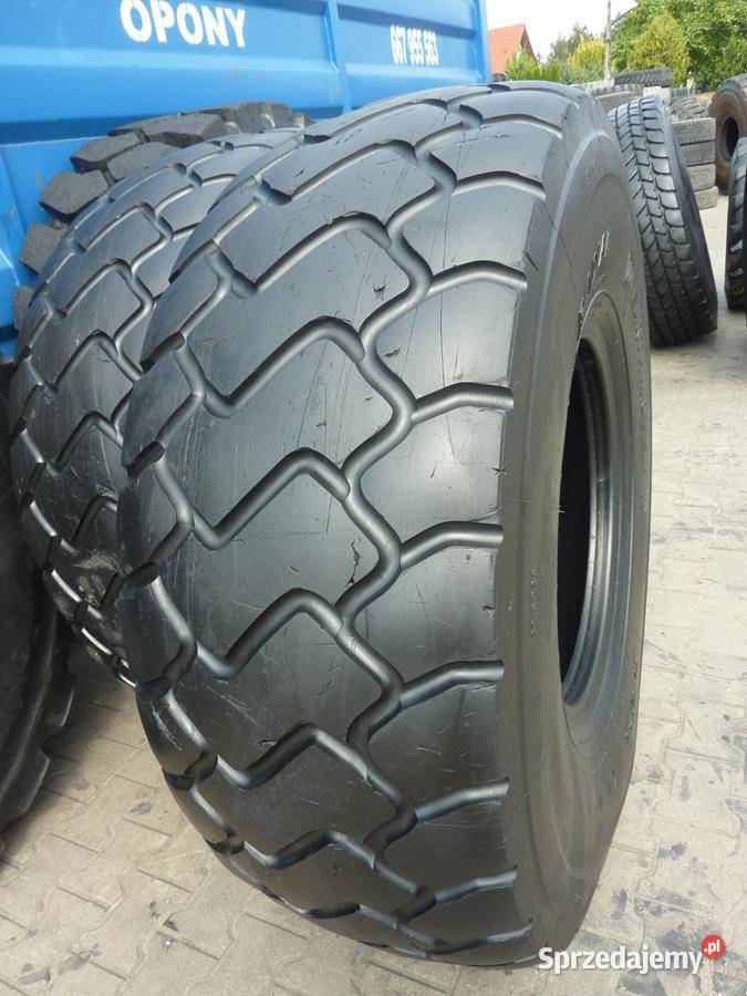 2x Opona używana przemysłowa 205R25 JCB EARTH Do maszyn budowlanych Zaścianki