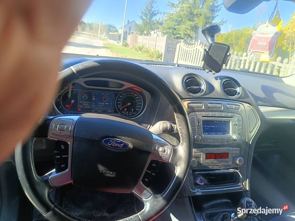 Ford Mondeo MK4 kombi 20tdci Borki