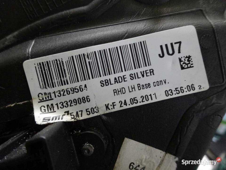 OPEL INSIGNIA I 11r lusterko lewe przód ANGLIK osobowe świętokrzyskie