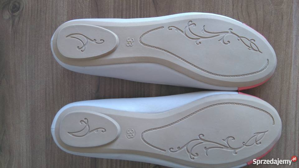 Reserved Buty Baletki Różowy czubek 38