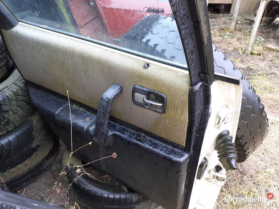 Listwa dolna Audi 100 C3 cygaro Biłgoraj