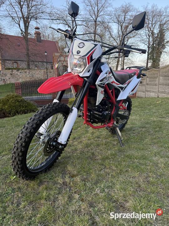 Cross Mikilon Defender