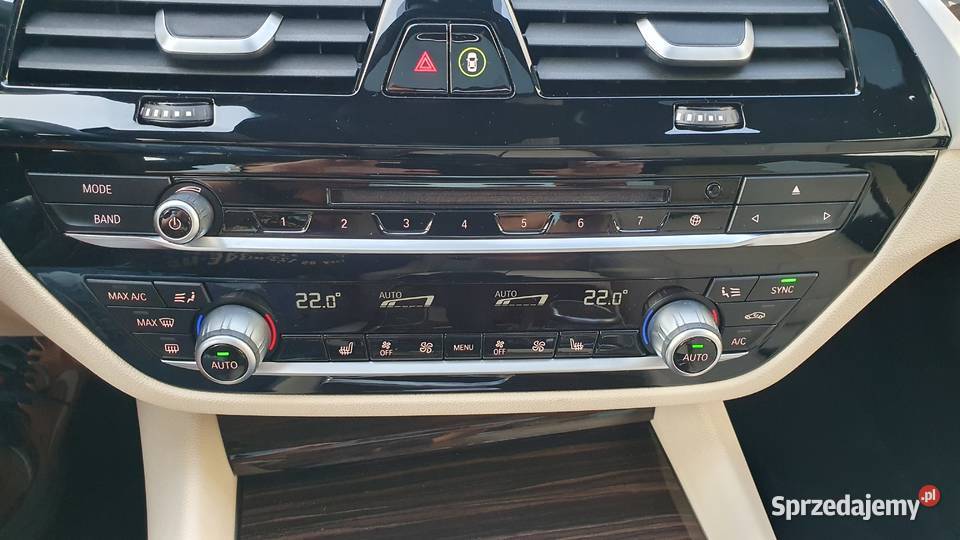Bmw 530e benzyna hybryda elektryk