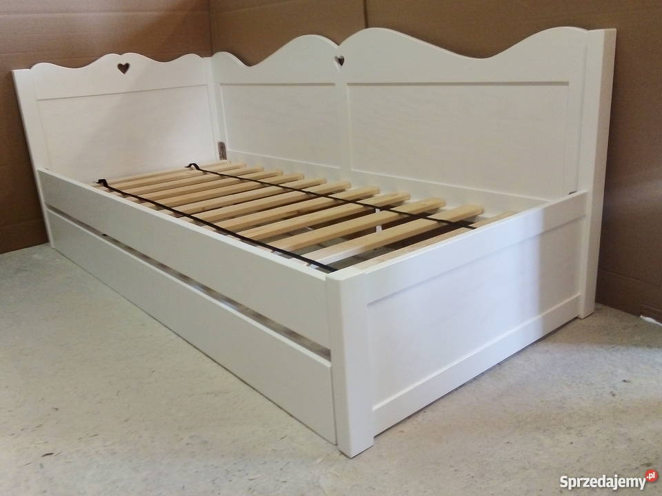 Łóżko narożne drewniane dzieciece białez serduszkiem 80x180