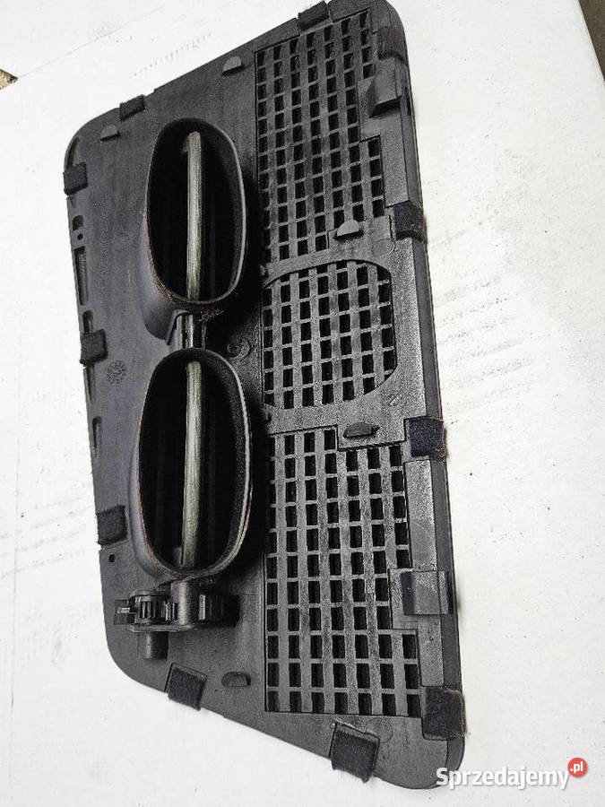 Bmw e32 Kratka nawiewu deski rozdzielczej Lublin