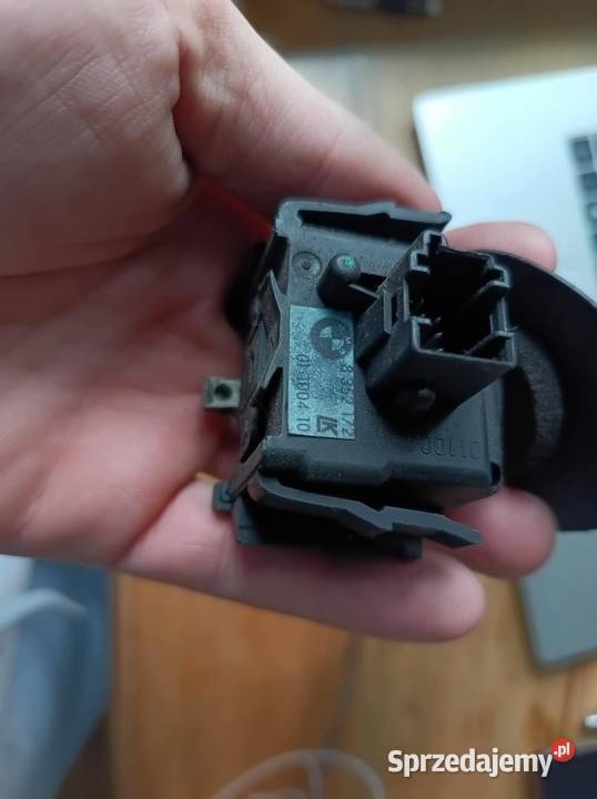 BMW E38 E39 manetka kierunkowskazów 8352172