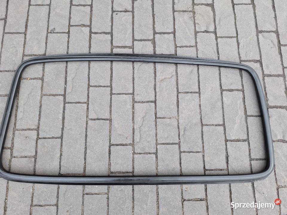 Fiat 126p uszczelka z klinem tył Zaniemyśl