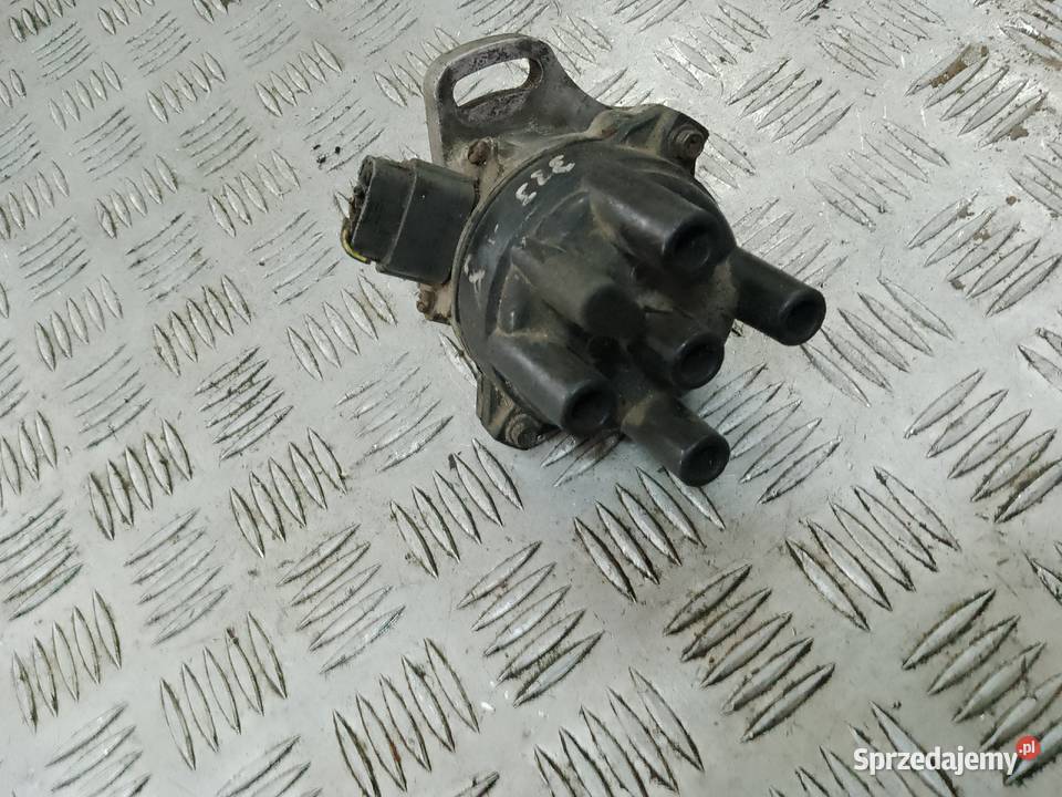 T2T53571 Aparat zapłonowy Mazda 323