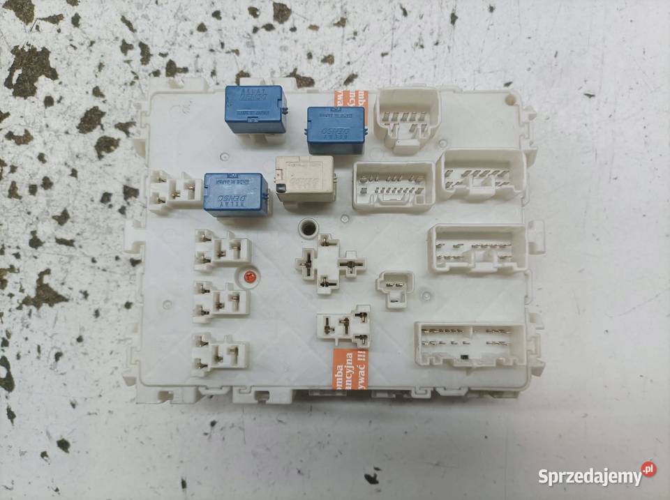 SKRZYNKA BEZPIECZNIKÓW P6019554 12 B Suzuki