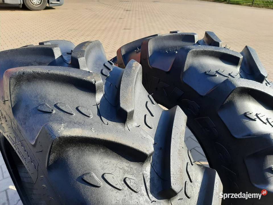 2x Opona używana rolnicza 34085R24 136R24 KLEBER Zaścianki