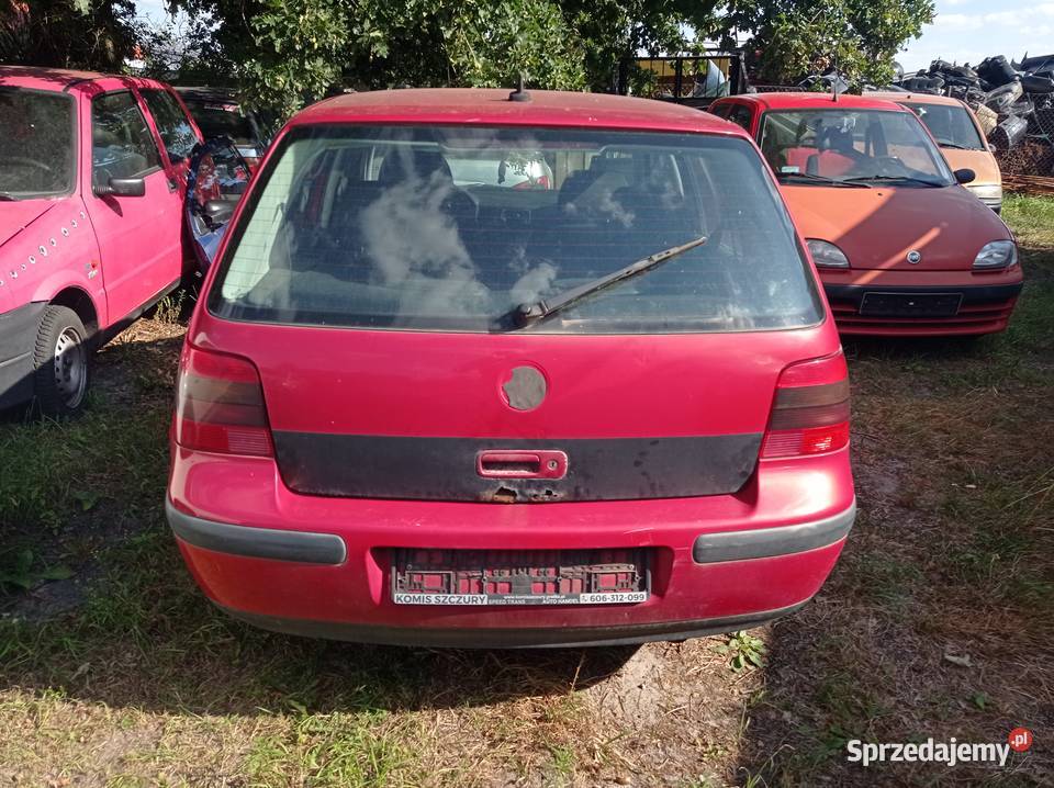 Volkswagen Golf IV 16 77 kW 2002 r dawca części Szklarka Myślniewska