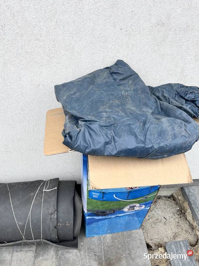 Basen ogrodowy na stelazu 366 łódzkie Starowa Góra