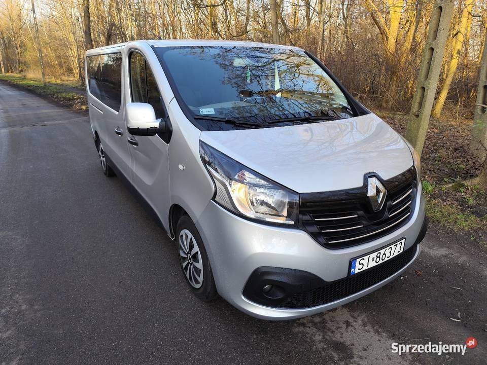 Renault Trafic Vivaro Long 8 osobowy krajowy srebrny Katowice
