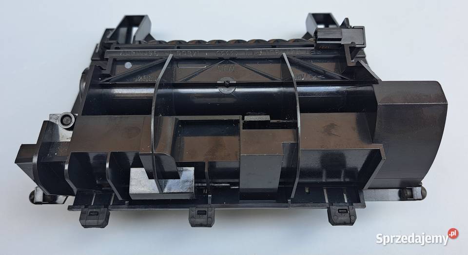 Popielniczka Przód Audi A4 B6 B7 Seat Exeo Mielęcin
