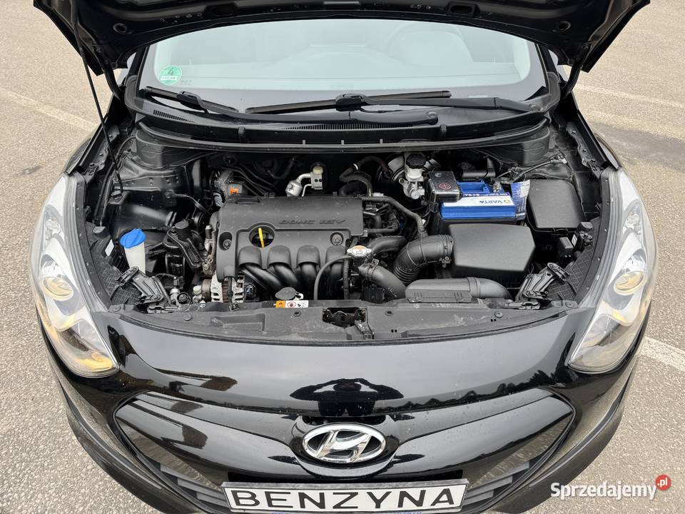 Hyundai i30 14 BENZYNA Klimatronik Nawigacja przyciemniane szyby Konin sprzedam