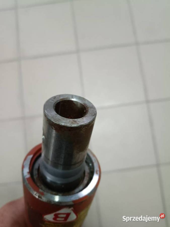 Siłownik hydrauliczny jednostronny