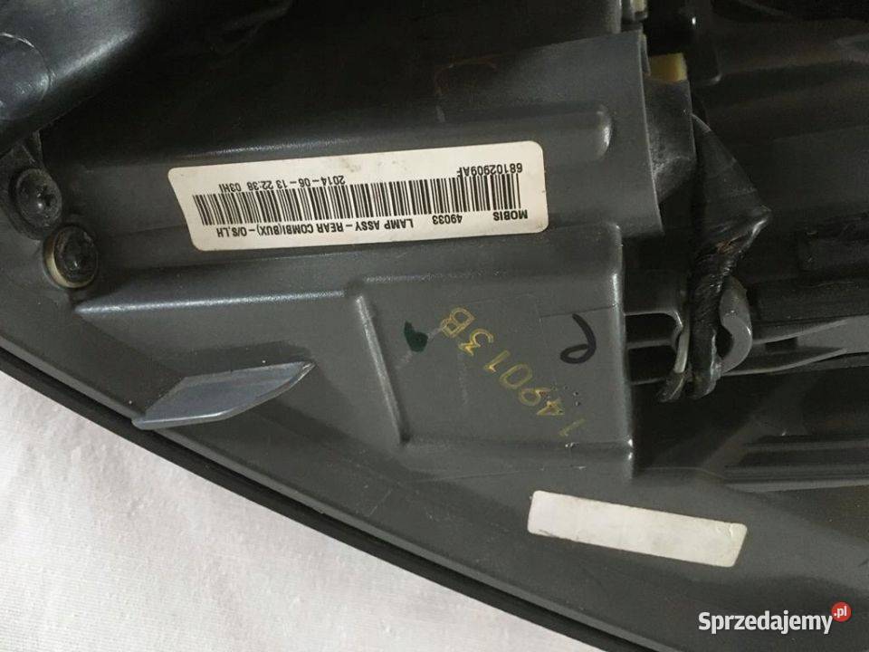 JEEP CHEROKEE KL LAMPA TYLNA LEWA osobowe Motycz