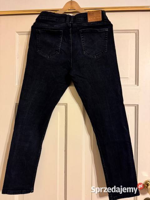 Jeansy męskie 3232 Carry czarne z przetarciami Odzież codzienna Częstochowa sprzedam