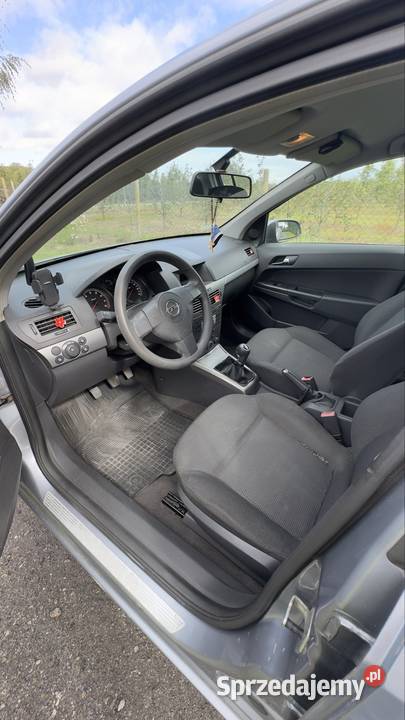 Opel Astra H 14 Benzyna LPG 90 2004r elektryczne szyby Astra Grójec