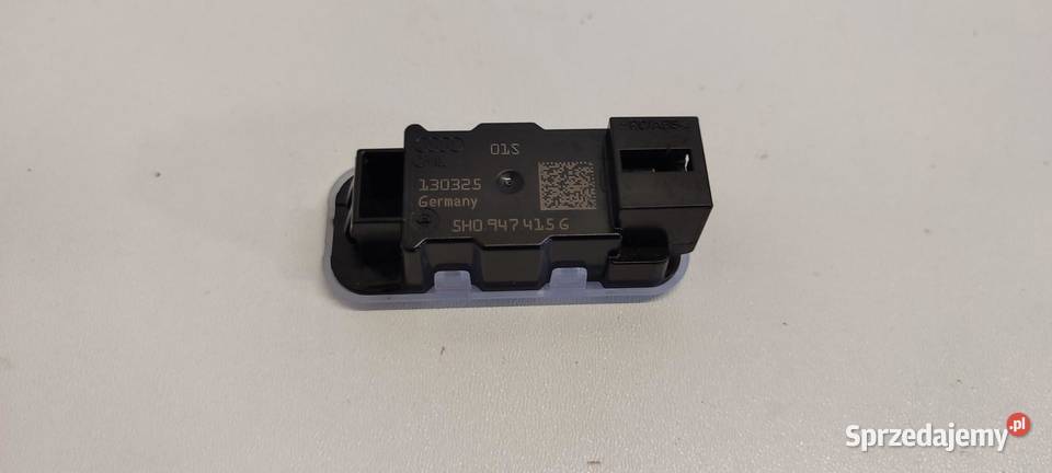 VW TAYRON LAMPKA KABINY 5H0947415G