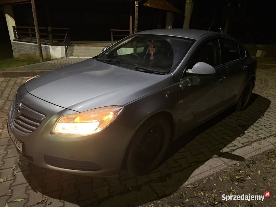 Opel insignia 20diesel Anglik zarejestrowany Motoryzacja Zielenice sprzedam