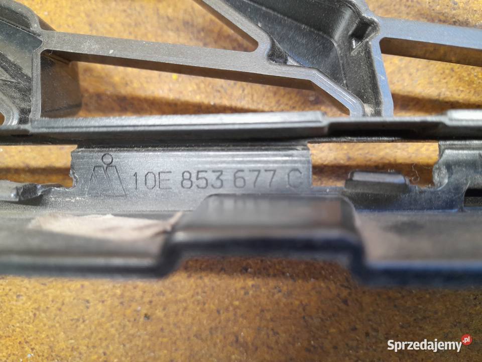 Seat Cupra Born kratka zderzaka środkowa