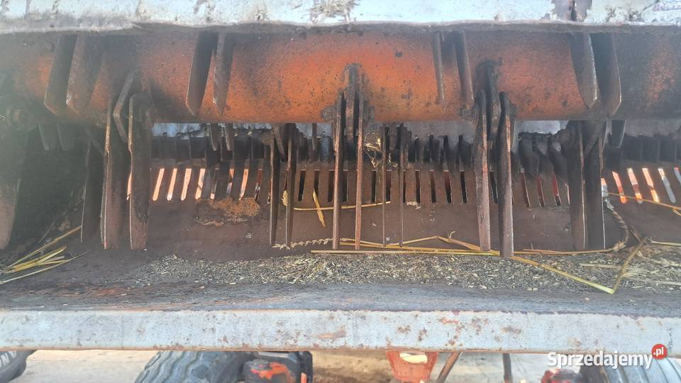 Szarpaczsieczkarnia do cięcia słomy Bizon Pakość