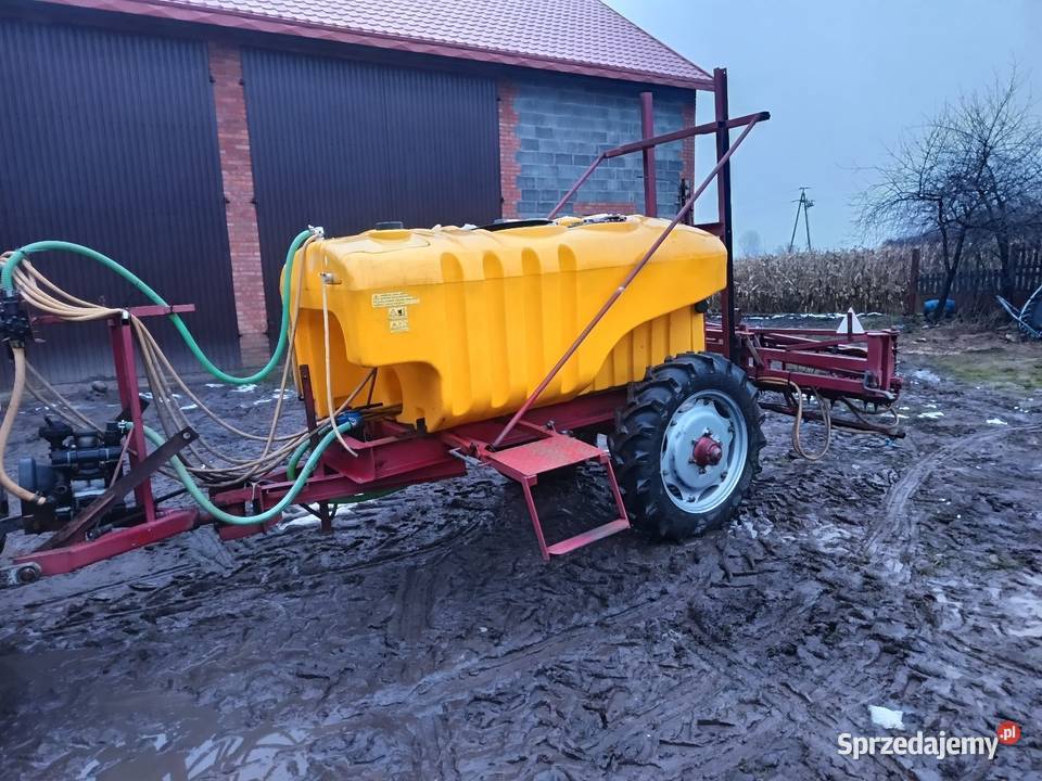 Opryskiwacz ciagany 1500 litrów belka 15m pilmet Kutno sprzedam