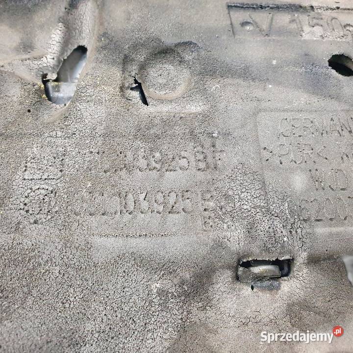 GÓRNA OSŁONA SILNIKA POKRYWA VW GOLF 16 20 TDI Chełm