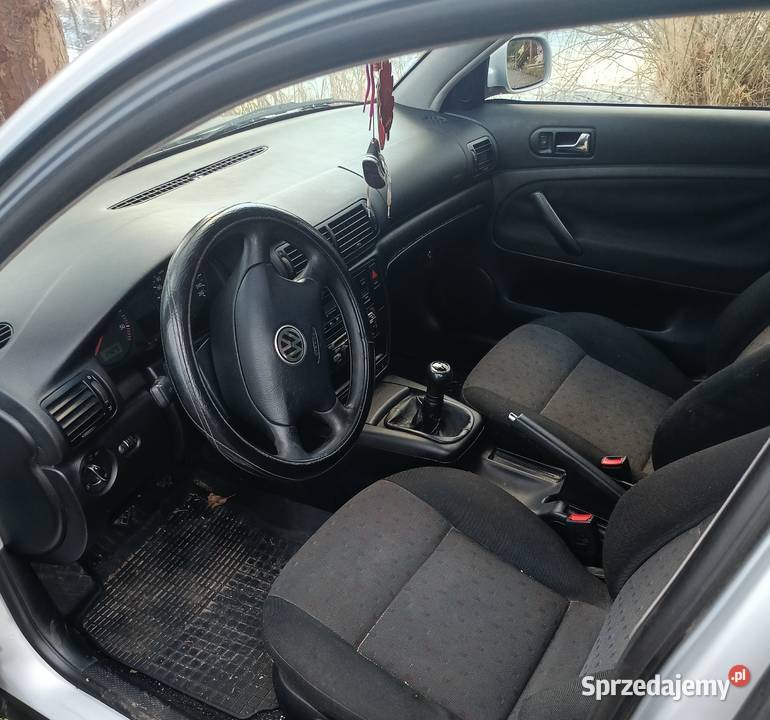 Passat 19 niezawodny nowy rozrząd i opony 355000km pomorskie