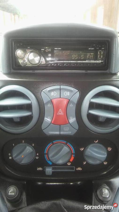 SPRZEDAM FIAT DOBLO KLIMATYZACJA Zarejestrowany w Polsce świętokrzyskie Kielce