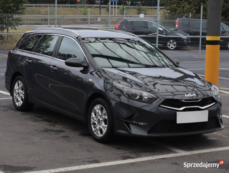 Kia Ceed 15 TGDI Rok produkcji 2022