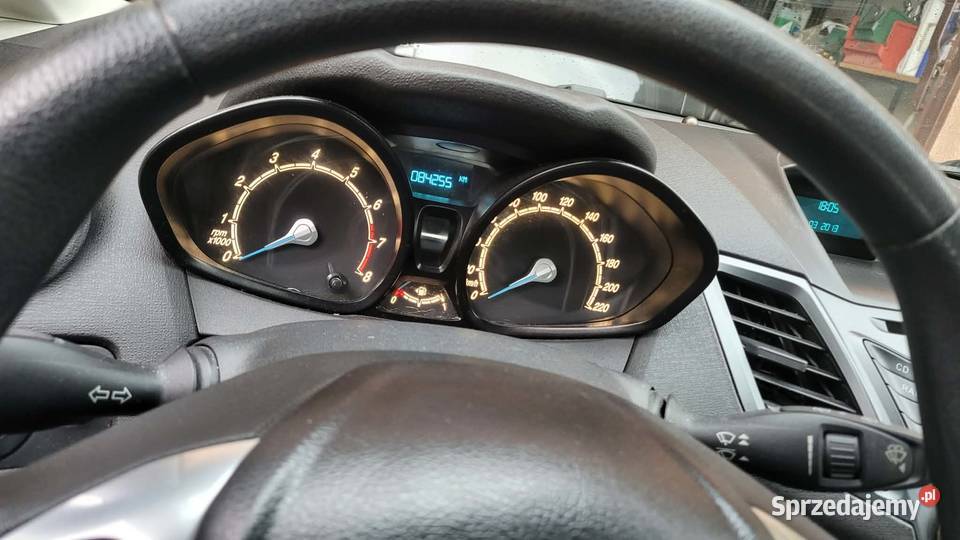 Ford fiesta mk7 Polski salon przebieg 84255 Mielec