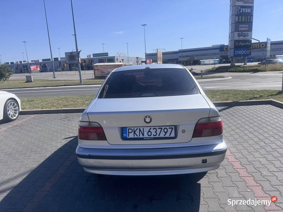 BMW e39 520i ładny stan blacharski możliwa 1991cm3 Słupca