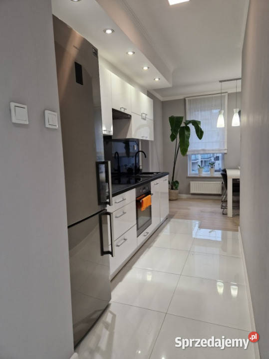 Do wynajęcia 2 pokoje 54 m balkon garaż Dąbska Wynajem