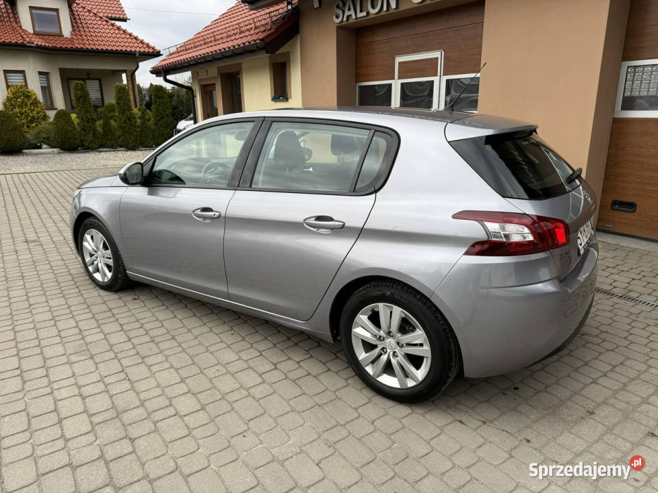 Peugeot 308 Rezerwacja T9 20142021 gniazdo USB Orzech