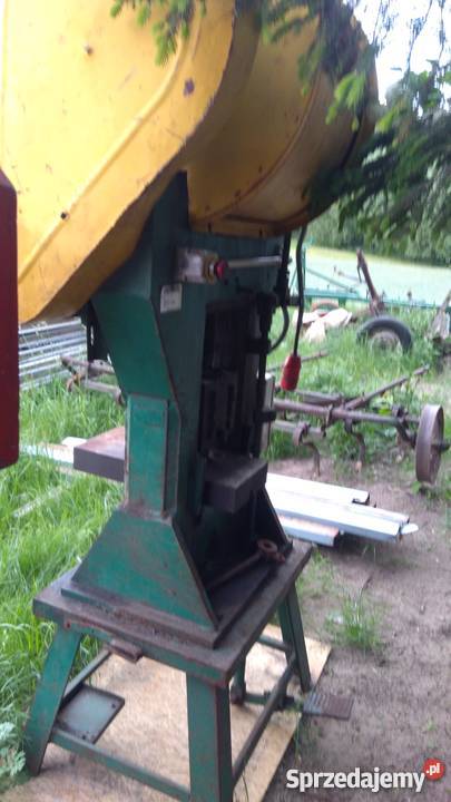 Prasa cierna mimośrodowa około 40 ton nacisku Żnin