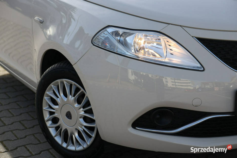 Lancia Ypsilon 12 8V Elefantino SS IV 2011 isofix Tychy