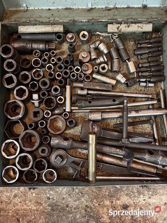 klucze narzędzia Niechobrz