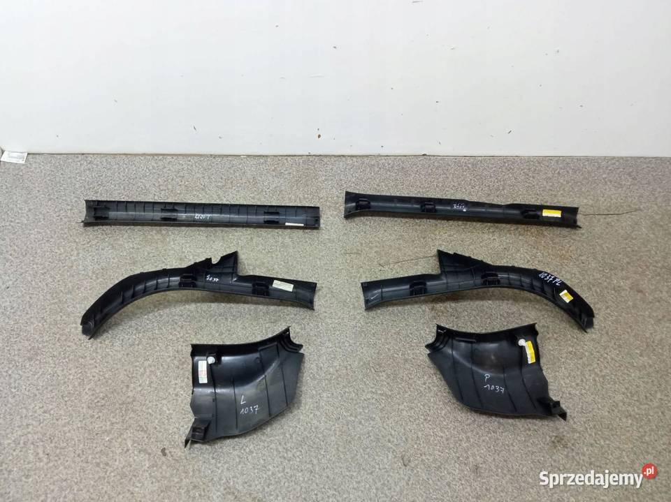 OSŁONA PROGU LEWA PRAWA KOMPLET T27 Toyota